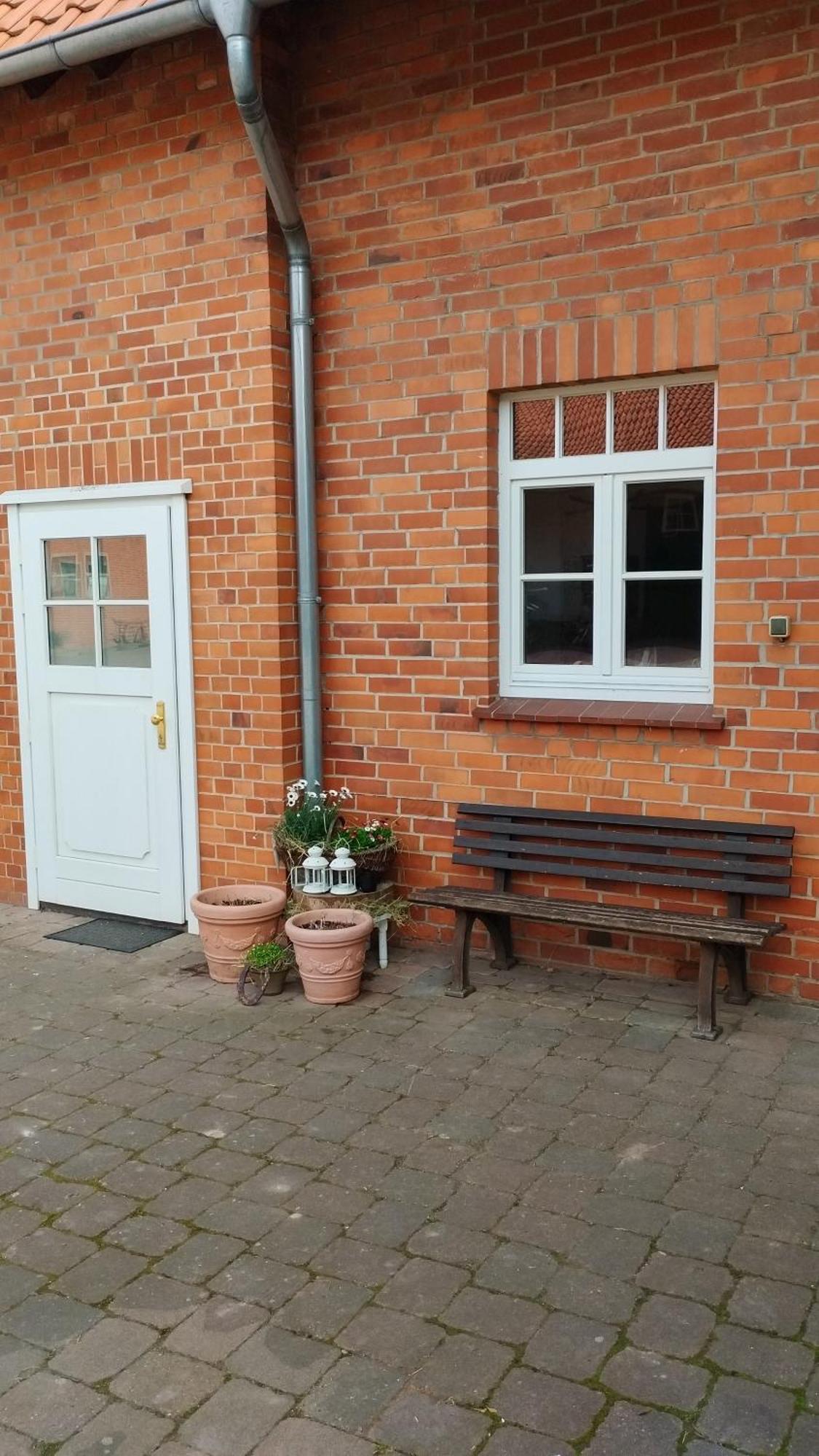 Wohnen Auf Dem Bauernhof Apartment Laatzen Exterior photo